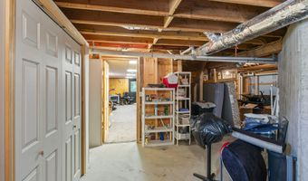 146 Parkwood Dr, Augusta, ME 04330