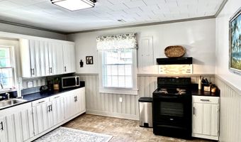 588 Second St, Ayden, NC 28513