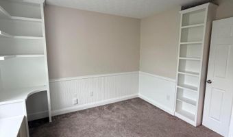 9327 Polaris Green Dr, Columbus, OH 43240