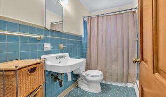 321 16th Ave, Belmar, NJ 07719