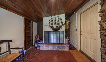 213 S 1st St, Augusta, AR 72006