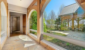 1103 Apple Pie Ridge Rd, Alto, GA 30510
