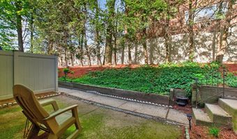 25 Washington St 9, Bristol, CT 06010