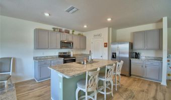 803 AUBURN GROVE Ct, Auburndale, FL 33823