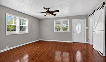 159 2nd Ave S, Algood, TN 38506