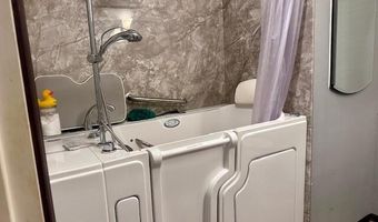 225 N Pringle Ave, Ash Grove, MO 65604