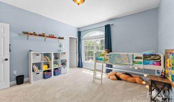 341 Pearson Dr, Asheville, NC 28801