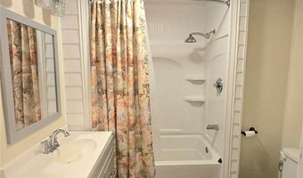 808 E Elm St, Altus, OK 73521