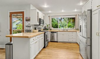 545 Holly St, Ashland, OR 97520
