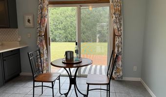 3219 Glenbarr Dr, Janesville, WI 53548