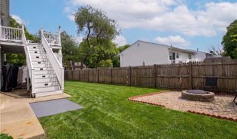 234 3rd Ave, Cranston, RI 02910
