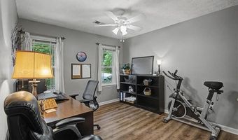 4802 Thornwood Dr, Acworth, GA 30102