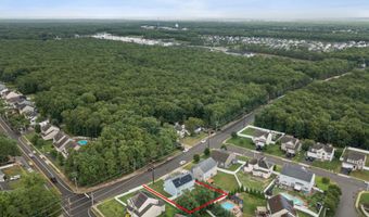 4 Harpoon Dr, Barnegat, NJ 08005