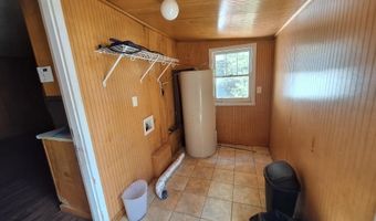 2519 Jamestown Rd, Bishopville, SC 29010