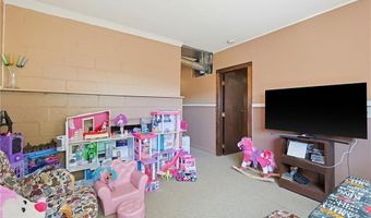 35 N Long St, Johnston, RI 02919