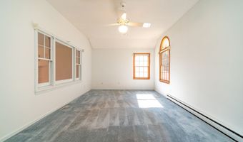 24 Homecrest Dr, Berlin, CT 06037