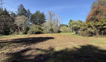 1300 HAMPTON Rd, Brookings, OR 97415