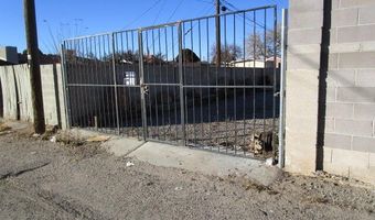 1009 Dakota St NE, Albuquerque, NM 87110