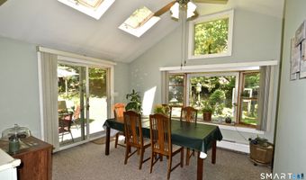 39 Taylor Rd, Bethel, CT 06801