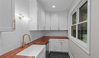 140 Main St, Lincoln, RI 02838