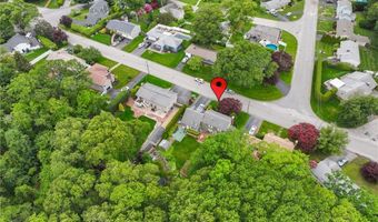 152 Glen Hills Dr, Cranston, RI 02920