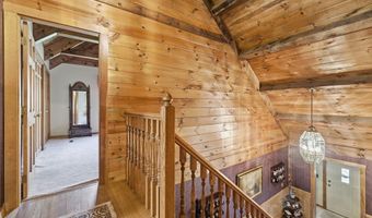 22 Country Ln, Berkley, MA 02779