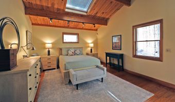 55 Mallard Dr, Becket, MA 01223