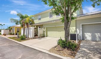 5518 LUMINAR POINTE Ln, Apollo Beach, FL 33572