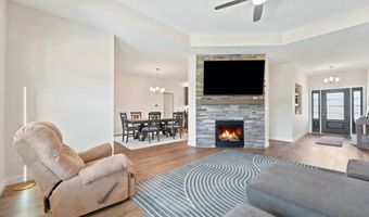 15 Kodak Ln, Angola, IN 46703