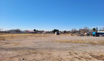 10730 Regina Dr, Socorro, TX 79927