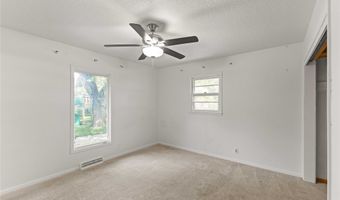 1621 NW 70th Pl, Ankeny, IA 50023