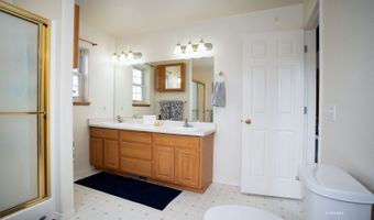 646 Oak St, Elko, NV 89801