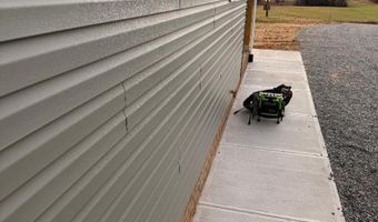 677 Piney Mountain Rd, Appomattox, VA 24522