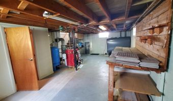 9 Wood St, Bangor, ME 04401