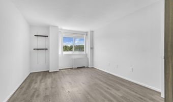 1225 MARTHA CUSTIS Dr 914, Alexandria, VA 22302
