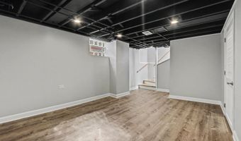 7242 S Honore St, Chicago, IL 60636