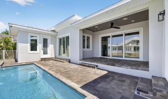614 Pinckney Dr, Apollo Beach, FL 33572