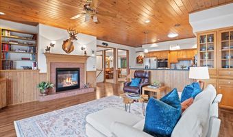 536 E Shore Dr, Adirondack, NY 12808