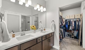 604 Meadow Rd, Adel, IA 50003