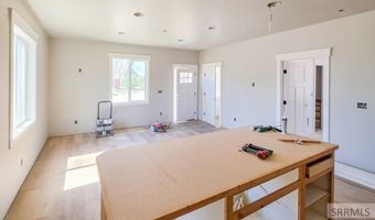 359 Challis Ave, Arco, ID 83213