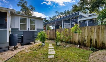 168 21st Ave, Apalachicola, FL 32320