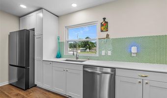 708 W 2nd St, Advance, MO 63730