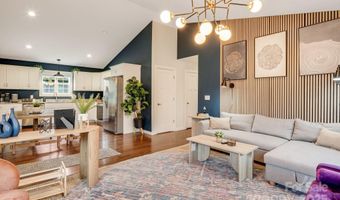 868 Sand Hill Rd, Asheville, NC 28806