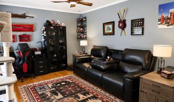 2101 Robinhood Rd, Albany, GA 31707