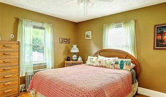 141 Cornell St, Cranston, RI 02920
