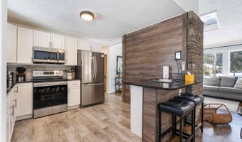 113 BIRCHWOOD Rd, Blakeslee, PA 18610