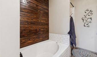 5558 N 441, Adair, OK 74330