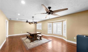 19989 Cronese Ln, Apple Valley, CA 92308
