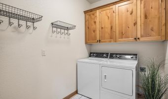 60836 Yellow Leaf St, Bend, OR 97702