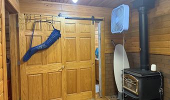 2463 State Highway Dd, Ava, MO 65608